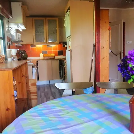 Nap-hal Kozvetlen Vizparti Haz Holiday home